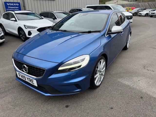 Volvo V40 T3 152 R Design Nav Plus FH19YRE Blue #5