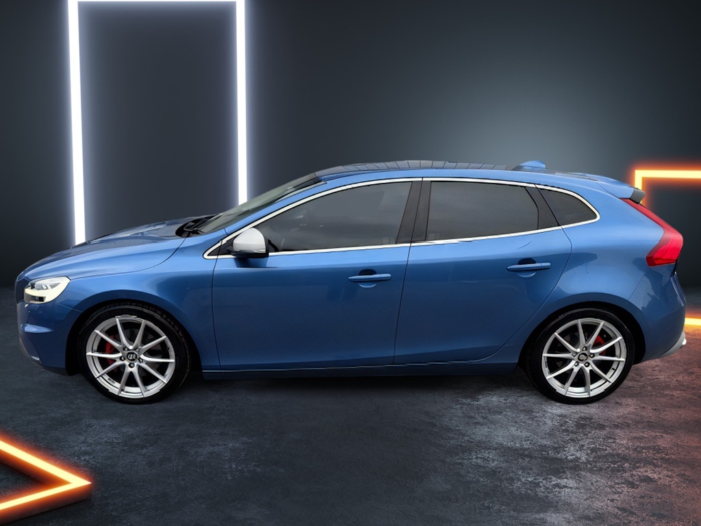 Volvo V40 T3 152 R Design Nav Plus FH19YRE Blue #2