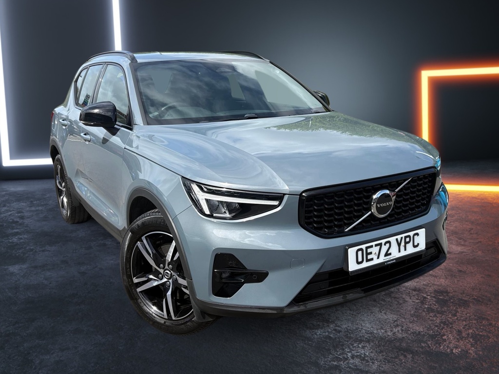 Volvo XC40 2.0 B3p Plus Dark Grey