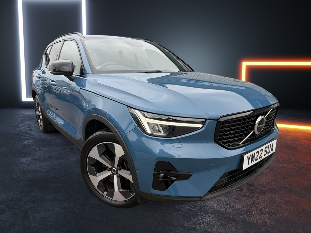 Volvo XC40 2.0 B4p Ultimate Dark Blue