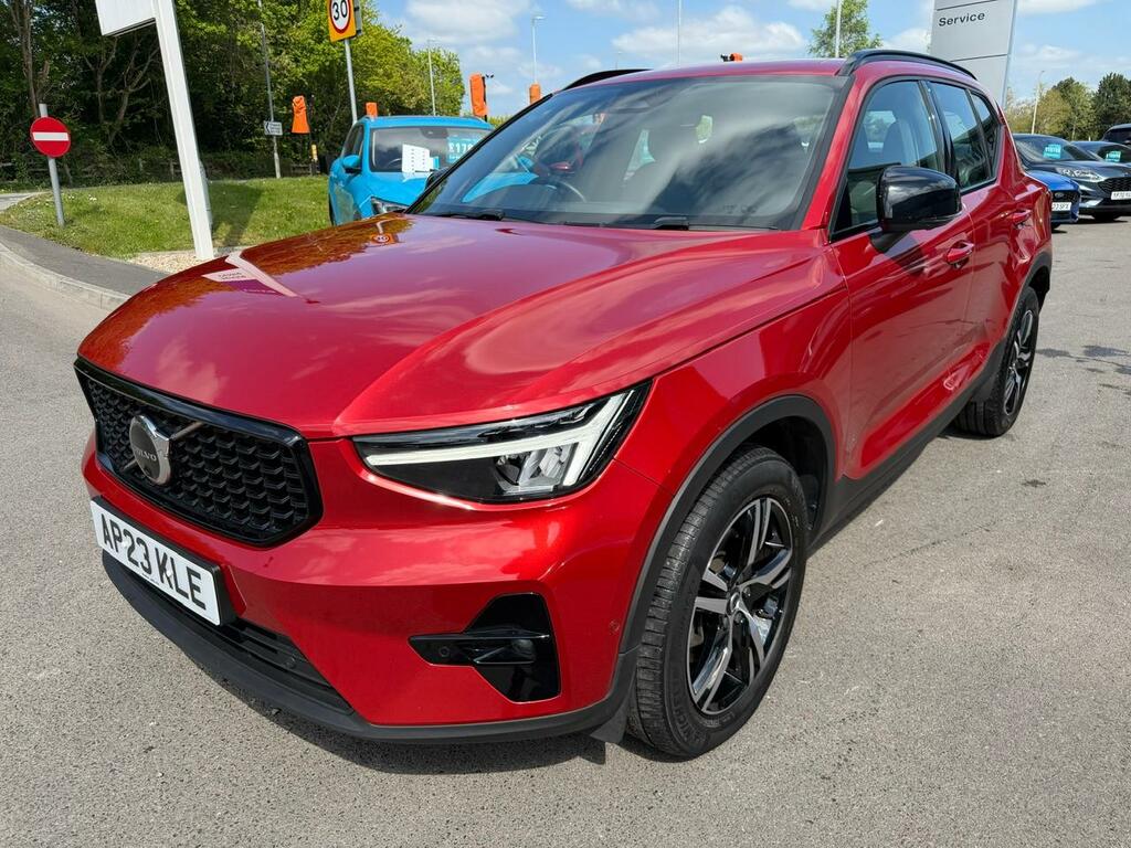 Volvo XC40 2.0 B3p Plus Dark AP23KLE Red #5