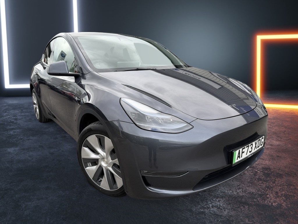 Tesla Model Y Long Range Awd Grey