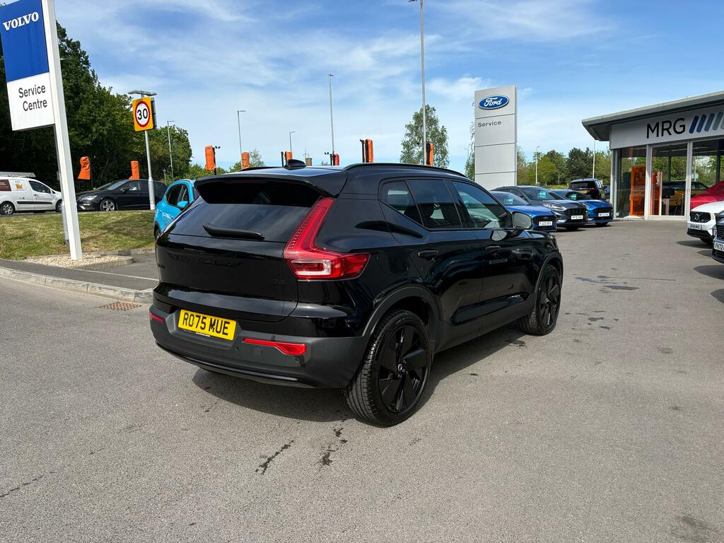 Volvo XC40 2.0 B4p Plus Black Edition RO75MUE Black #5