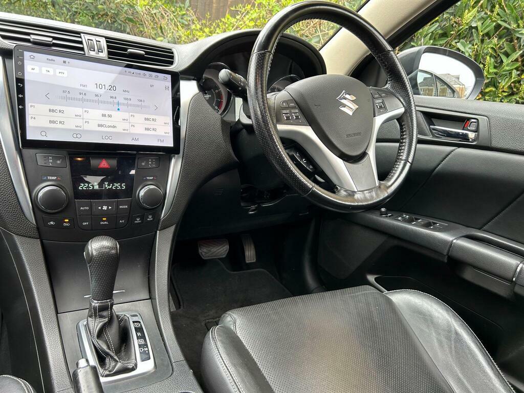 Suzuki Kizashi 2.4 16V Sport Cvt 4Wd Euro 5 White #13