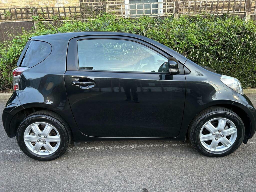 Toyota IQ 1.0 Vvt-i Multidrive Euro 5 Black #5