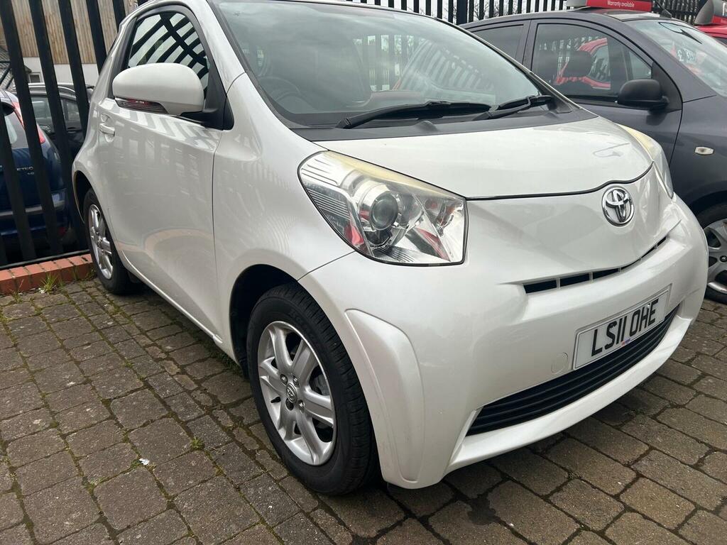 Toyota IQ Hatchback 1.0 Vvt-i Euro 5 201111 White