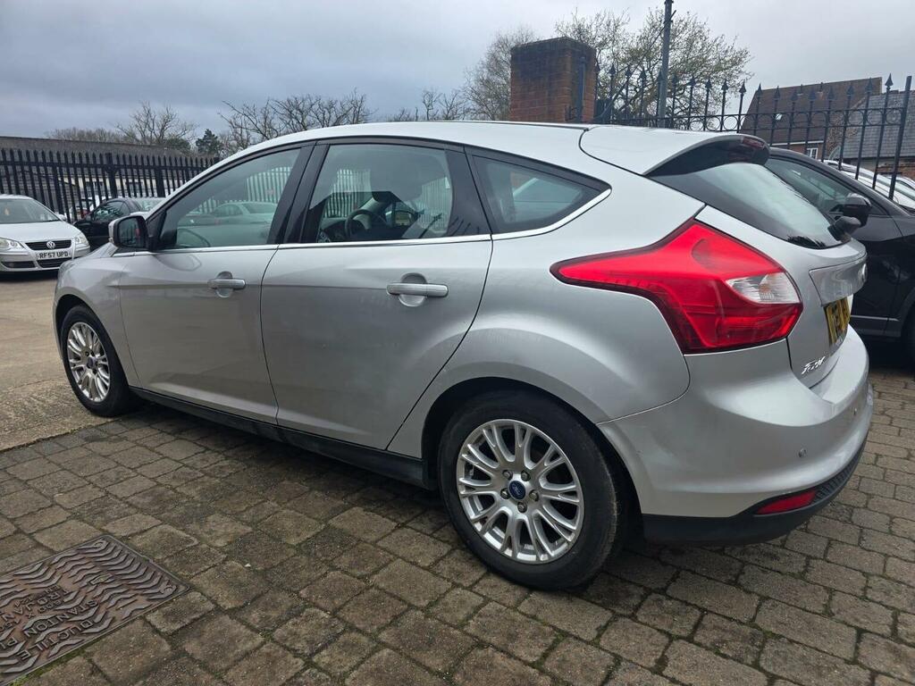 Ford Focus Hatchback 1.6 Titanium Euro 5 201111 CE11RRU Silver #3