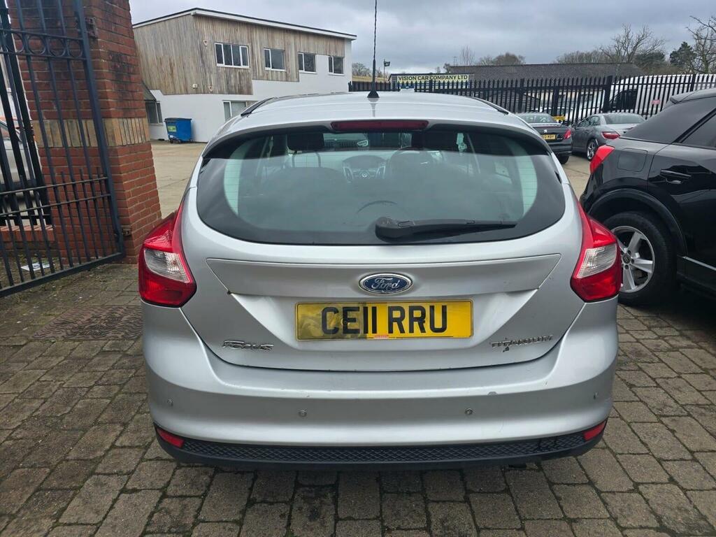 Ford Focus Hatchback 1.6 Titanium Euro 5 201111 CE11RRU Silver #6