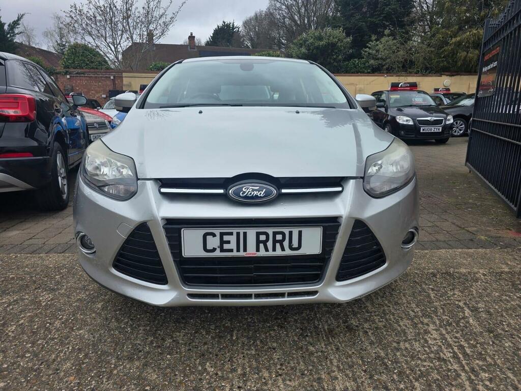 Ford Focus Hatchback 1.6 Titanium Euro 5 201111 CE11RRU Silver #5