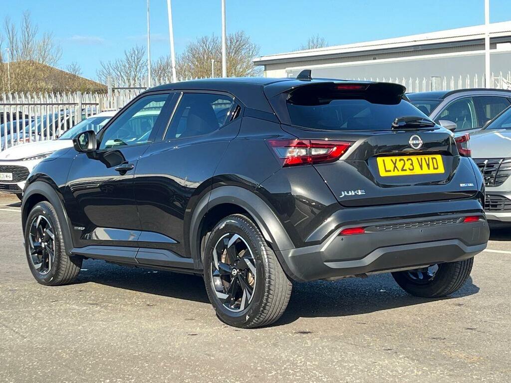 Nissan Juke 1.6 N-connecta Suv Hybrid Euro 6 Black #3