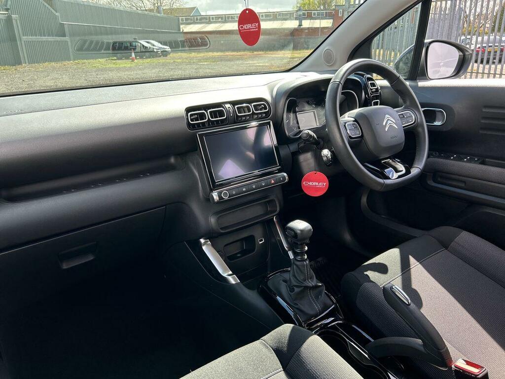 Citroen C3 Aircross 1.2 Puretech Shine Suv Euro 6 S White #2