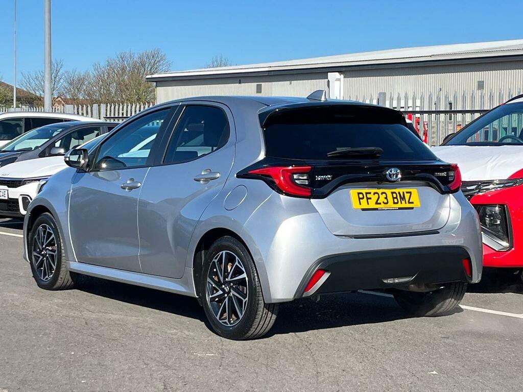 Toyota Yaris 1.5 Vvt-h Design Hatchback Hybrid E-cvt PF23BMZ Silver #3