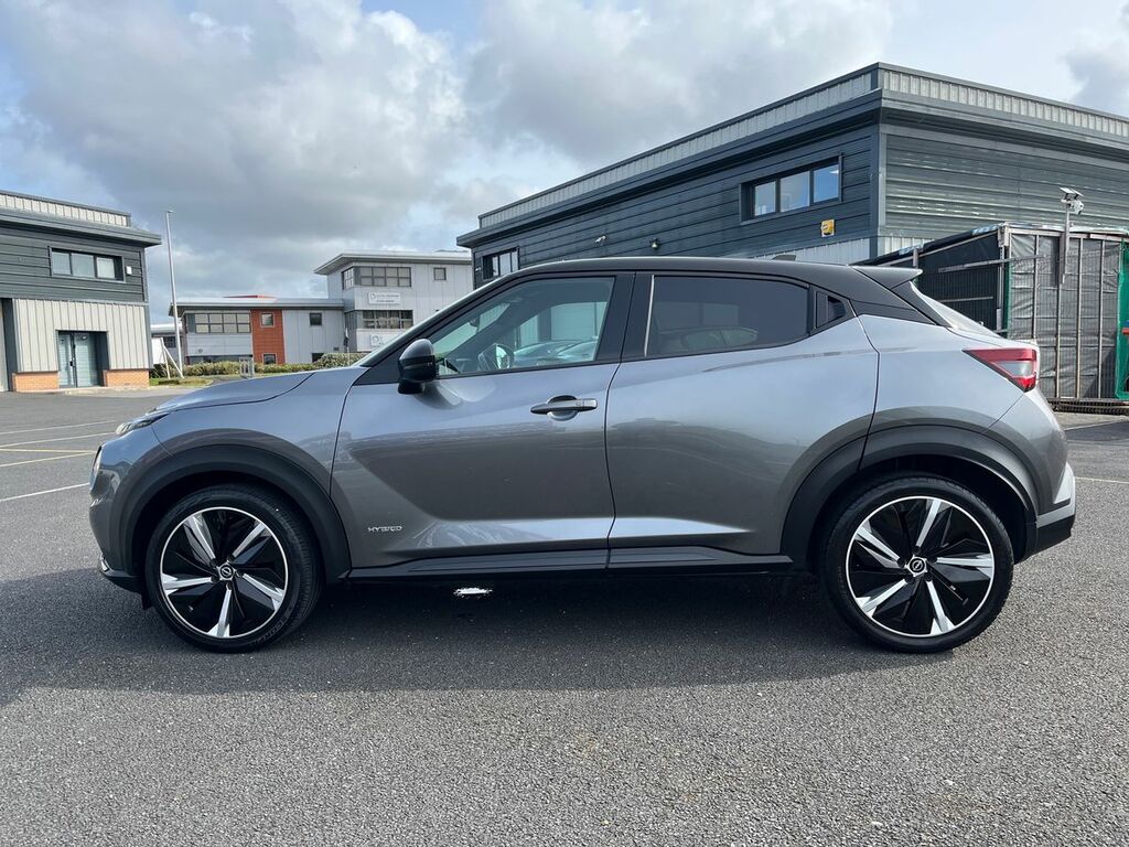 Nissan Juke 1.6 Tekna Suv Hybrid Euro 6 143 PK72FVM Grey #6