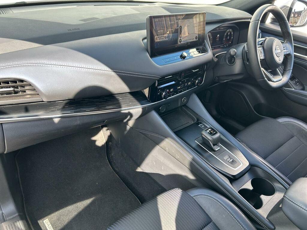 Nissan Qashqai 1.3 Dig-t Mhev Tekna Suv Hybrid Xtron E YE72LXG Silver #2