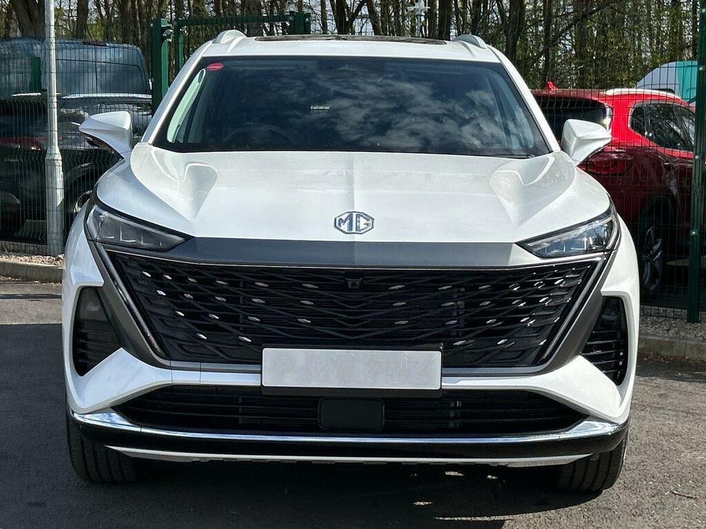 MG  1.5T 24.7Kwh Premium Euro 6 Ss PO26YLZ White #4