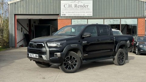 Toyota HILUX 2.8 Hilux Invincible Black