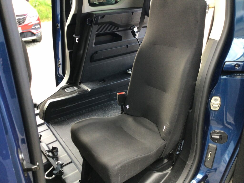 Peugeot Rifter Horizon 1.5 101 Bhp 3 Seat One Owner Fsh SF70KLV Blue #6
