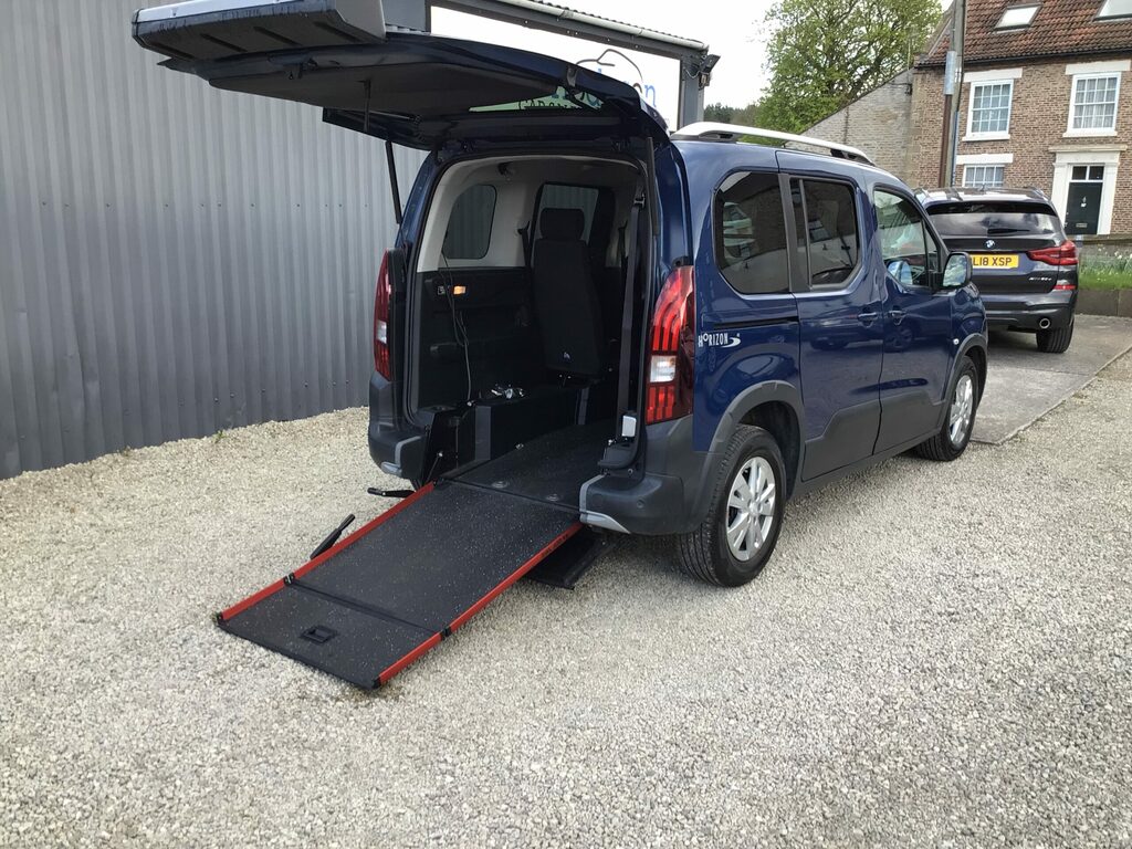 Peugeot Rifter Horizon 1.5 101 Bhp 3 Seat One Owner Fsh Blue