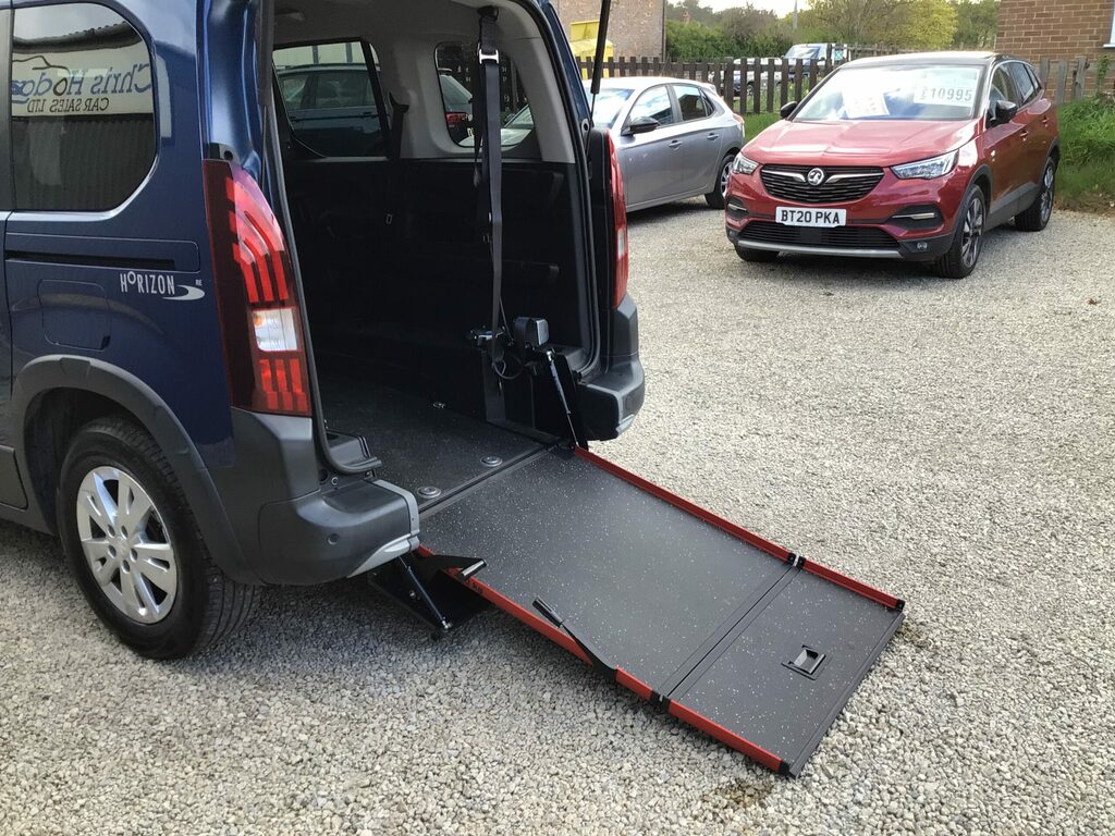 Peugeot Rifter Horizon 1.5 101 Bhp 3 Seat One Owner Fsh SF70KLV Blue #2