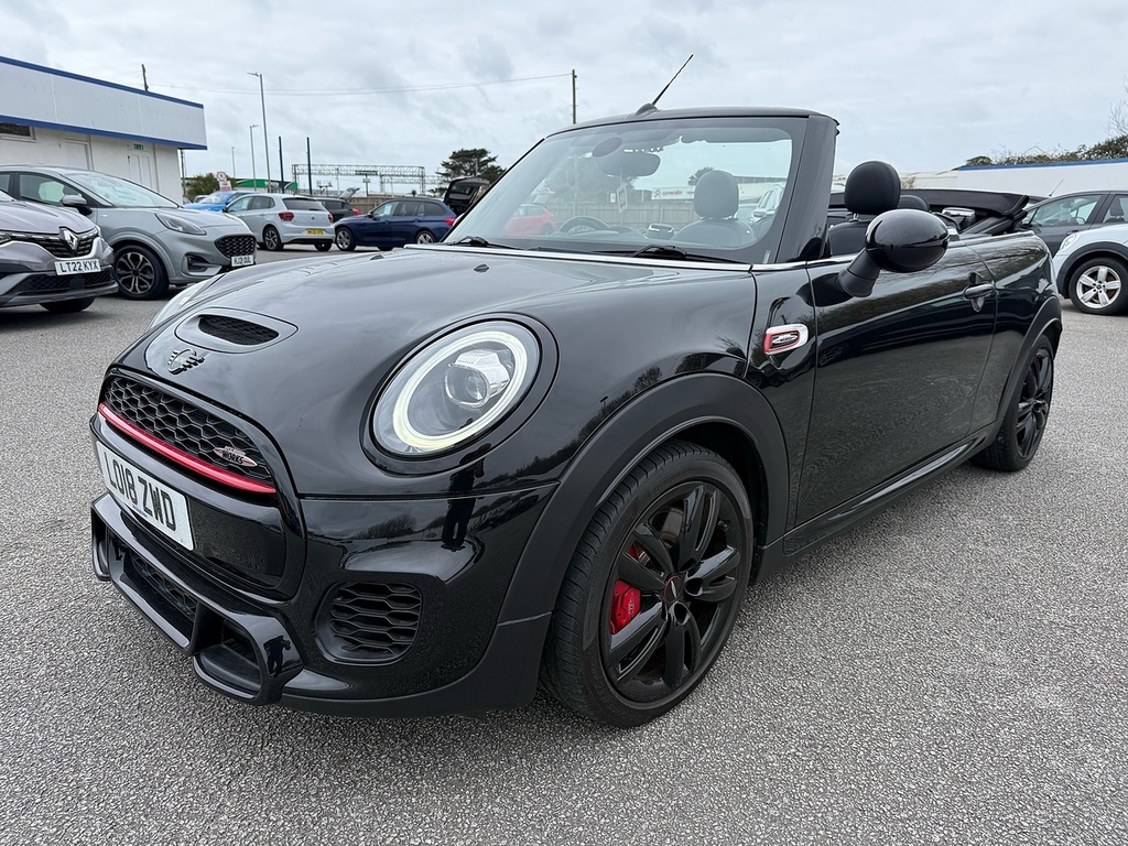 Mini Convertible John Cooper Works Black