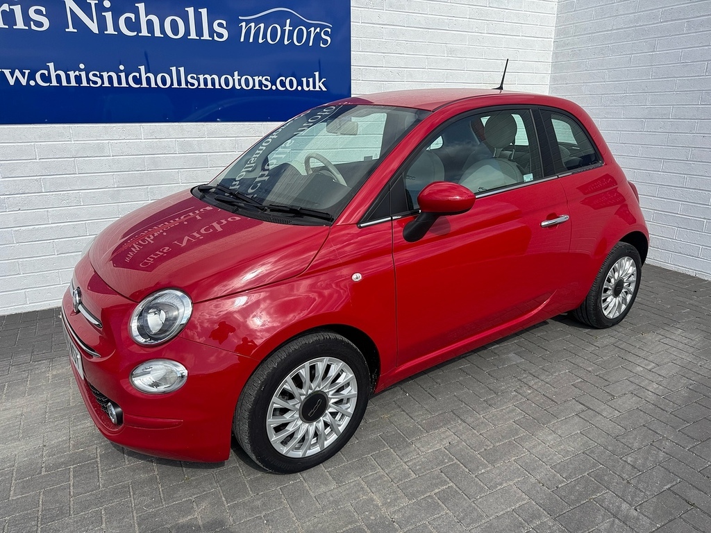 Fiat 500 Lounge Red