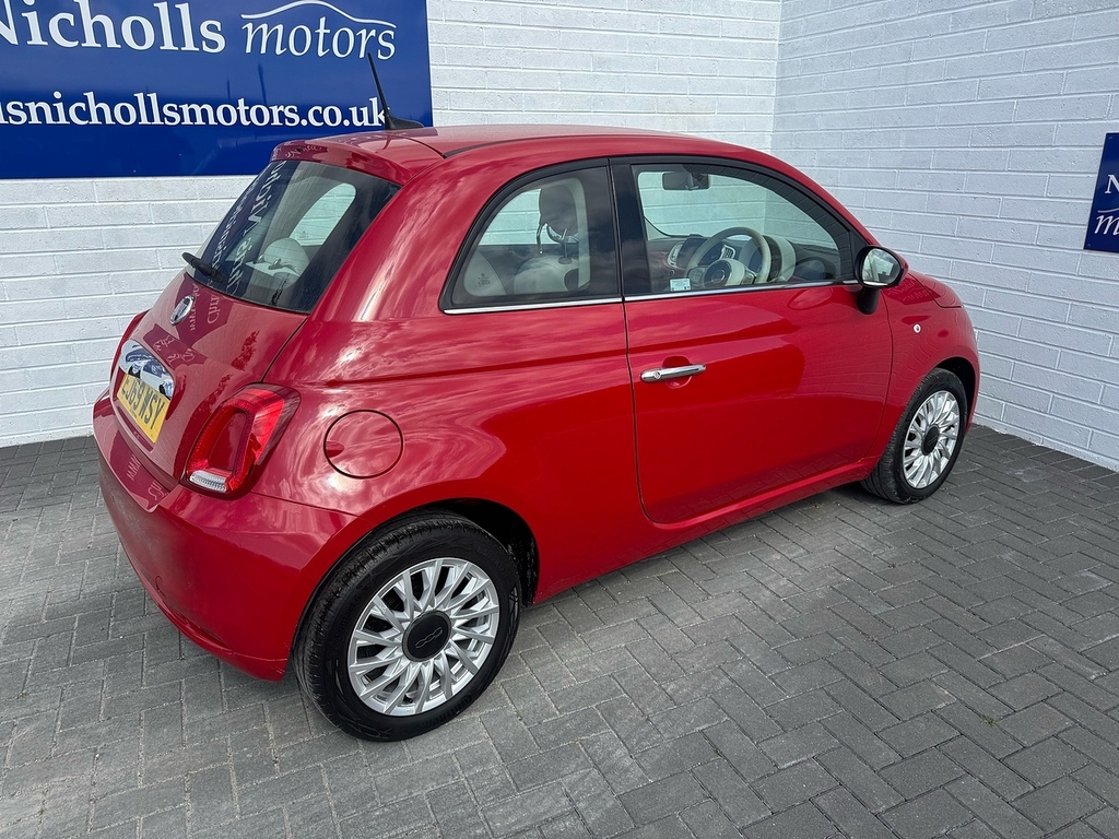 Fiat 500 Lounge Red #3