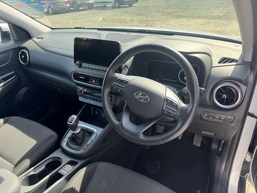 Hyundai Kona T-gdi Mhev Premium YW21ENT White #6