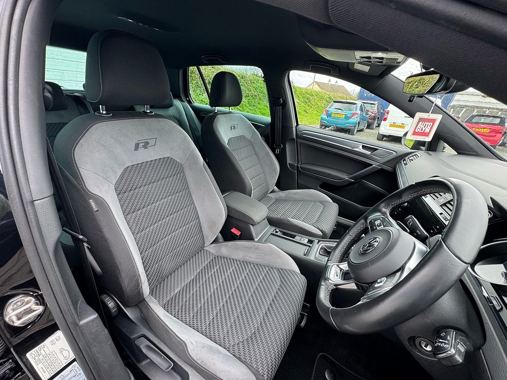 Volkswagen Golf Tdi R-line Black #4