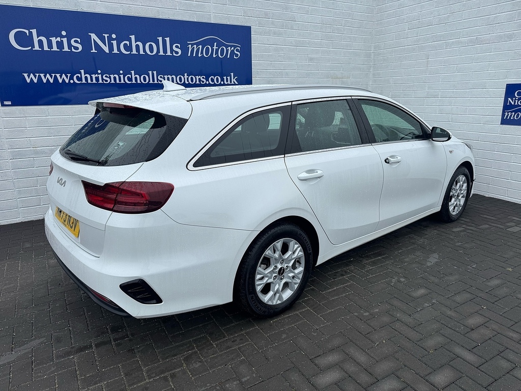 Kia Ceed T-gdi 2 MW73NJV White #2