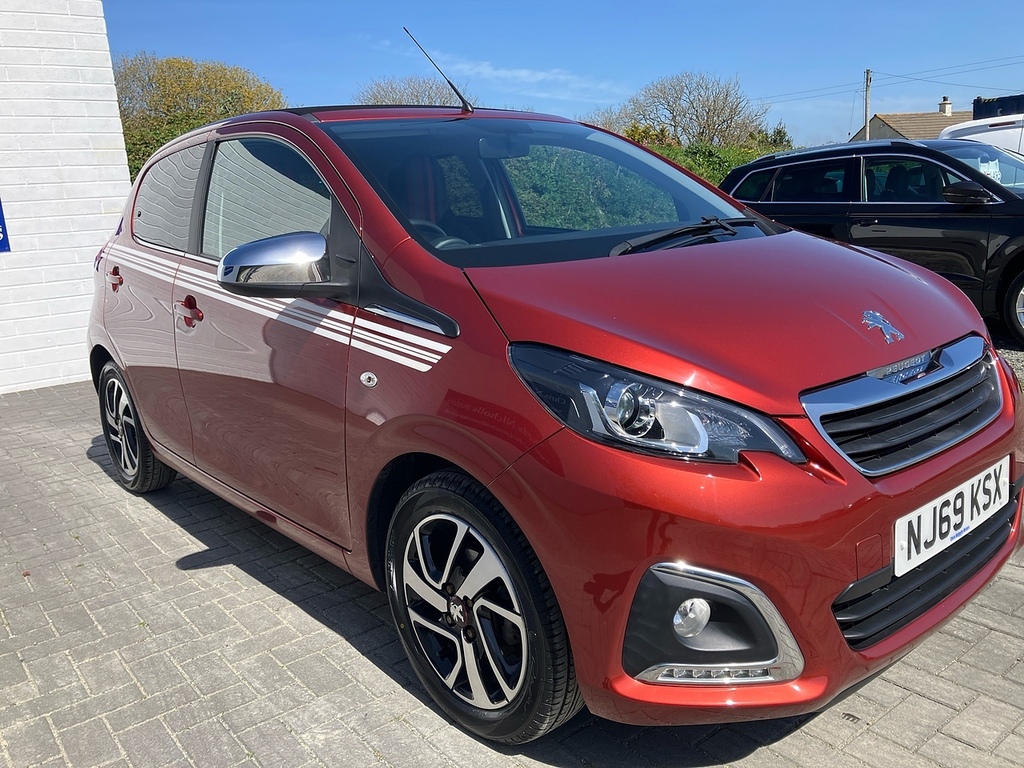Peugeot 108 Collection Red #3