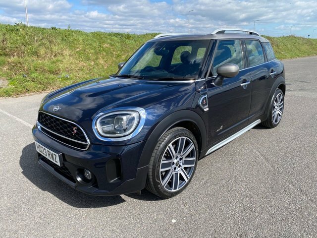 Mini Countryman Cooper S Exclusive Suv HD23RWZ Black #2