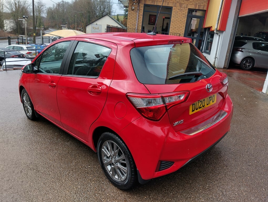 Toyota Yaris Vvt-i Icon Hatchback DU20UPO Red #4