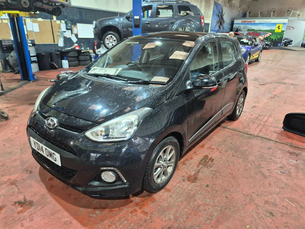 Hyundai iLoad Hatchback Petrol Manual Black #4