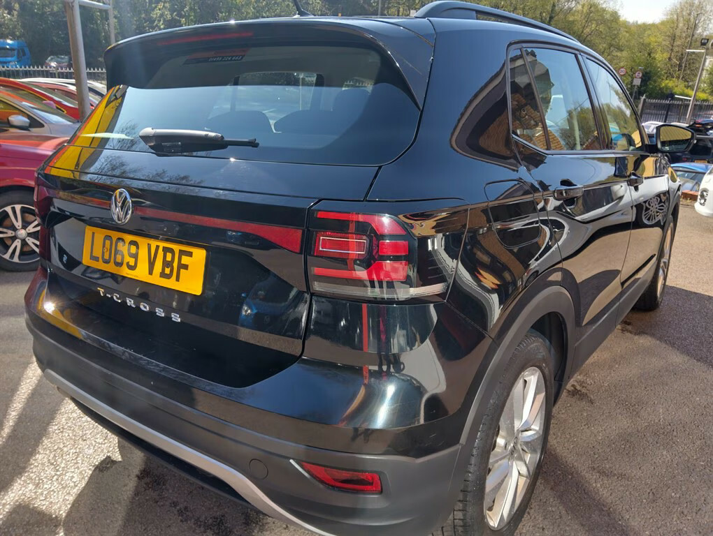 Volkswagen T-Cross Se Tsi Hatchback L069VBF Black #4