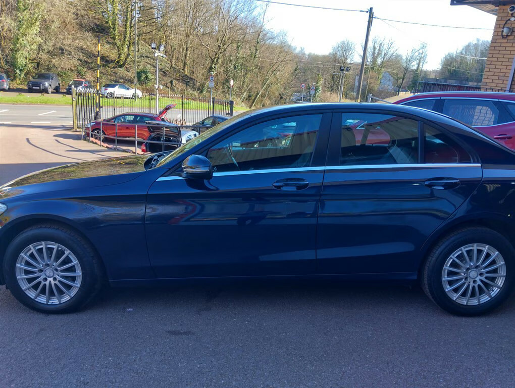Mercedes-Benz C Class D Se Saloon WG16RKU Blue #4