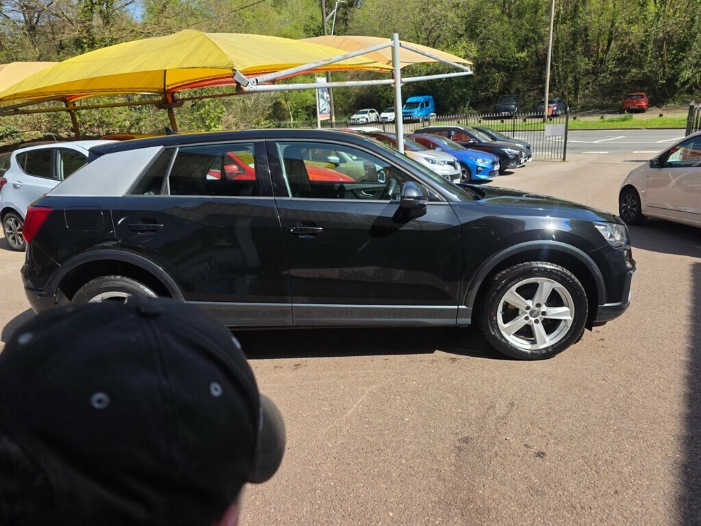 Audi Q2 30 Tdi Sport Estate KN19MJG Black #4