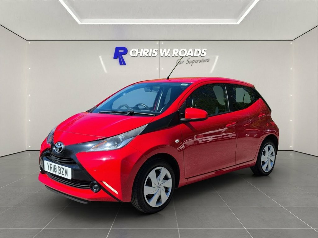 Toyota Aygo 1L X-play YR18BZM Red #5