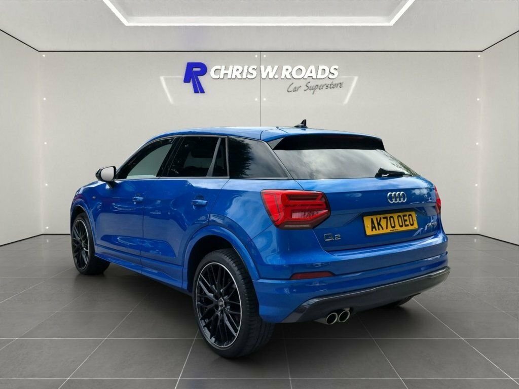 Audi Q2 1L Black Edition AK70OEO Blue #2