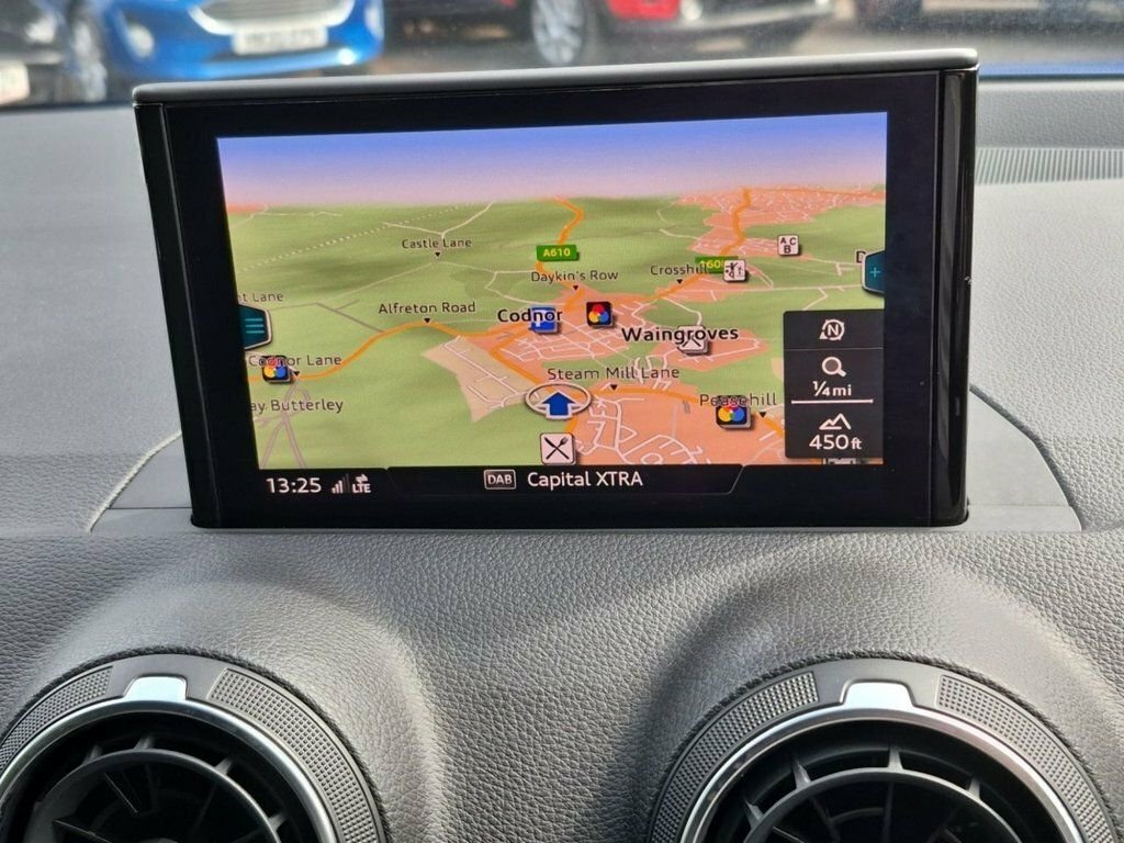 Audi Q2 1L Black Edition AK70OEO Blue #4