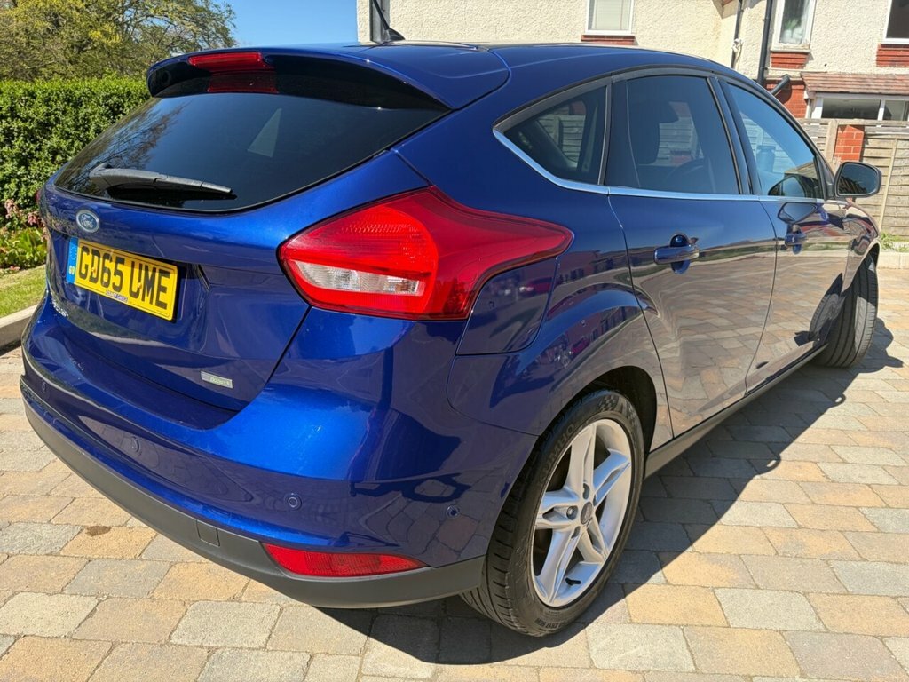 Ford Focus 1L Titanium GD65UME Blue #4