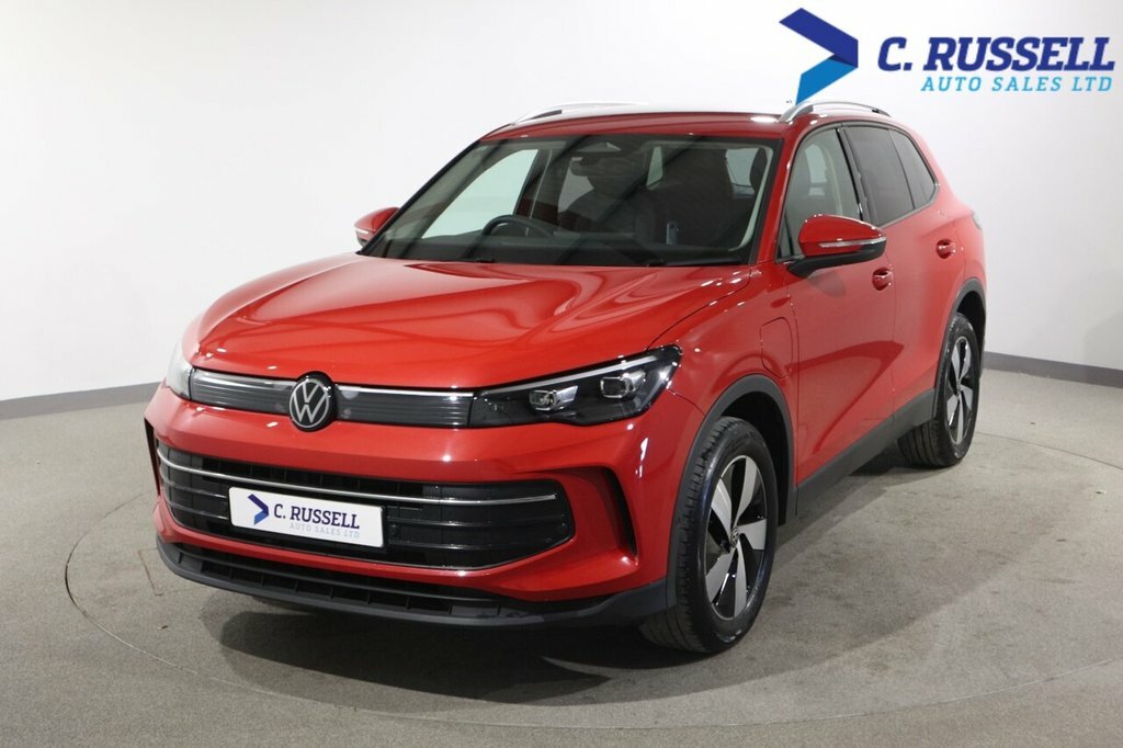 Volkswagen Tiguan 1.5L Match Red