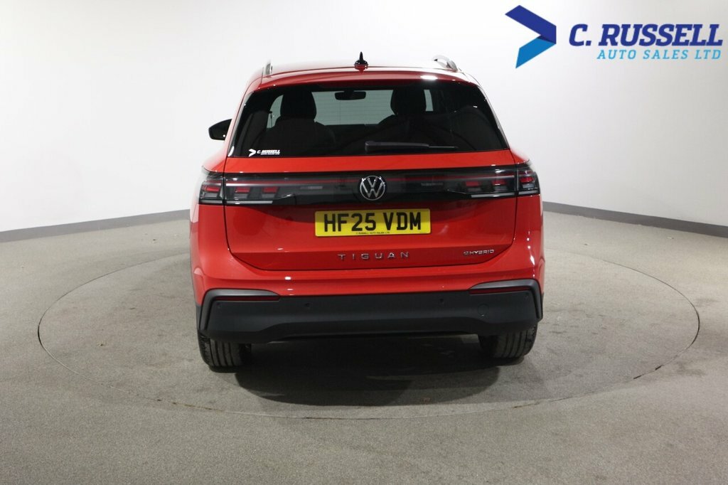 Volkswagen Tiguan 1.5L Match HF25VDM Red #6