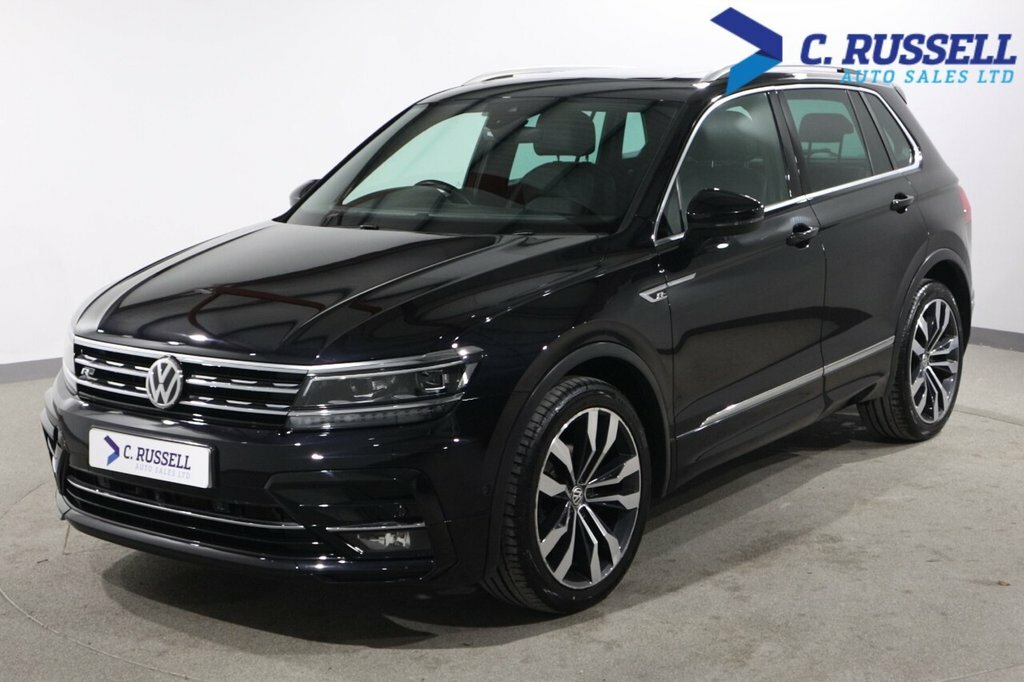 Volkswagen Tiguan 2L R-line Tech BD20ERJ Black #2