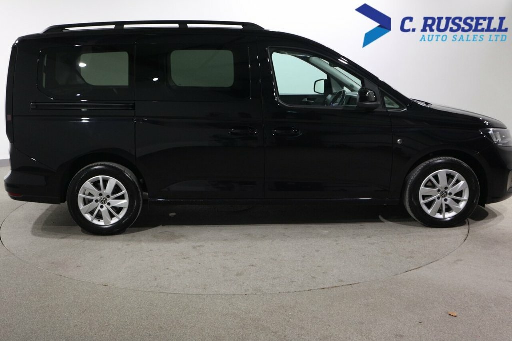 Volkswagen Caddy Maxi Life 2L Life Black #6