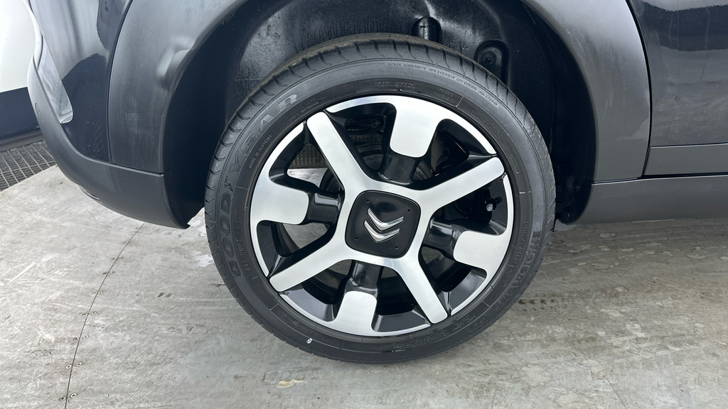 Citroen C4 Cactus  Black #26