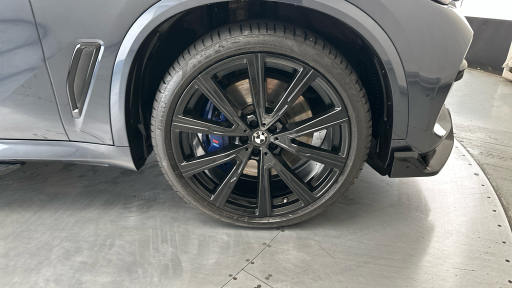 BMW X5 M M Sport Black #26