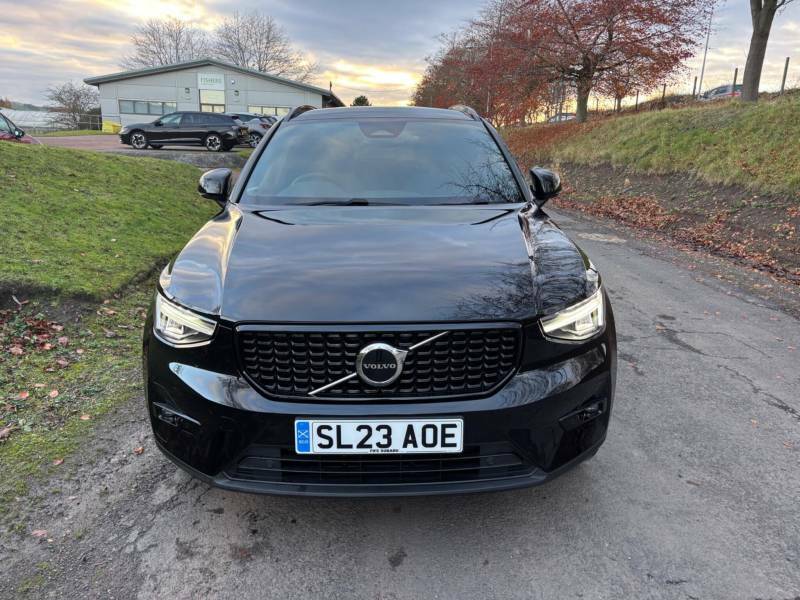 Volvo XC40 2.0 B3p Plus Dark - 2023 23 SL23AOE Black #3