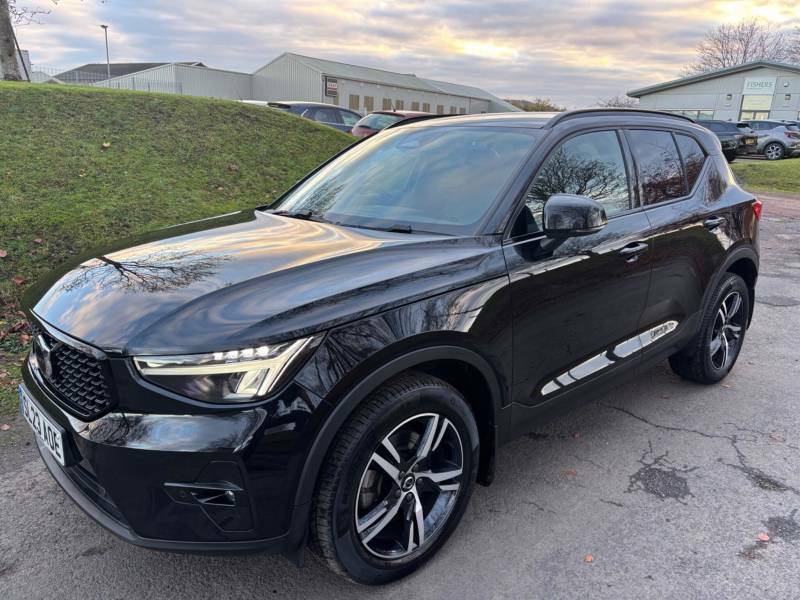 Volvo XC40 2.0 B3p Plus Dark - 2023 23 Black
