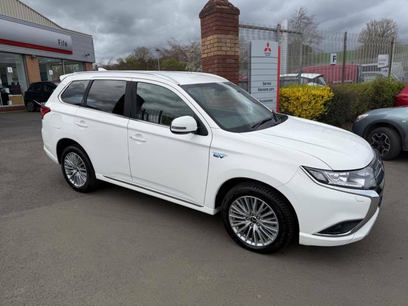 Mitsubishi Outlander 2.4 Phev Dynamic White