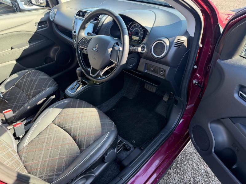 Mitsubishi Mirage 1.2 Design Pro Cvt - 2021 21 Purple